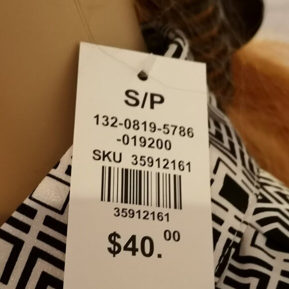 NWT Suzy Shier Short Sleeves Size Small Ladies Dress - Picture 2 of 6